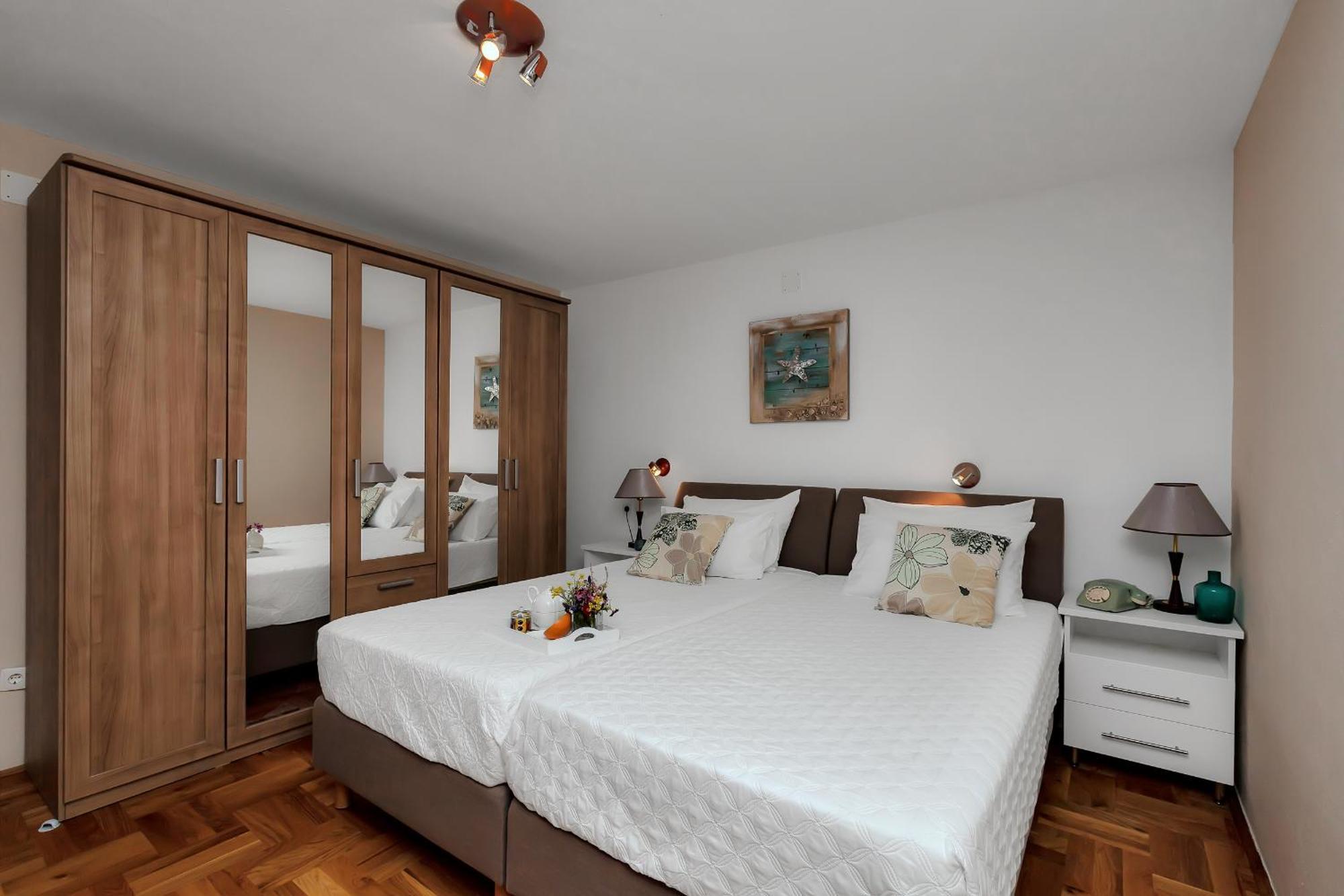 Villa Ana Подгора Экстерьер фото
